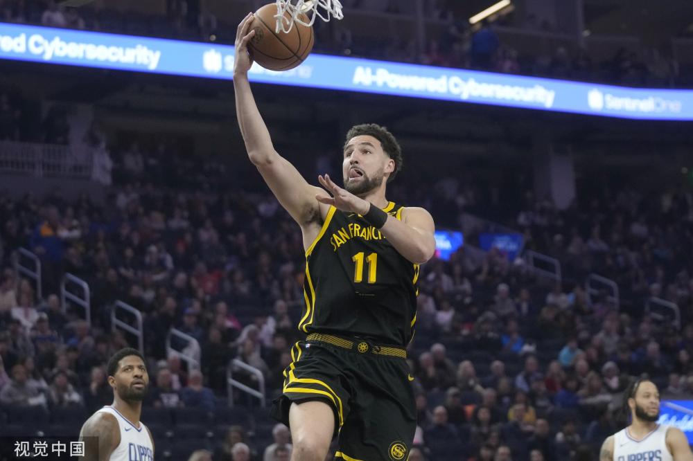 虽然詹姆斯 虽然詹姆斯